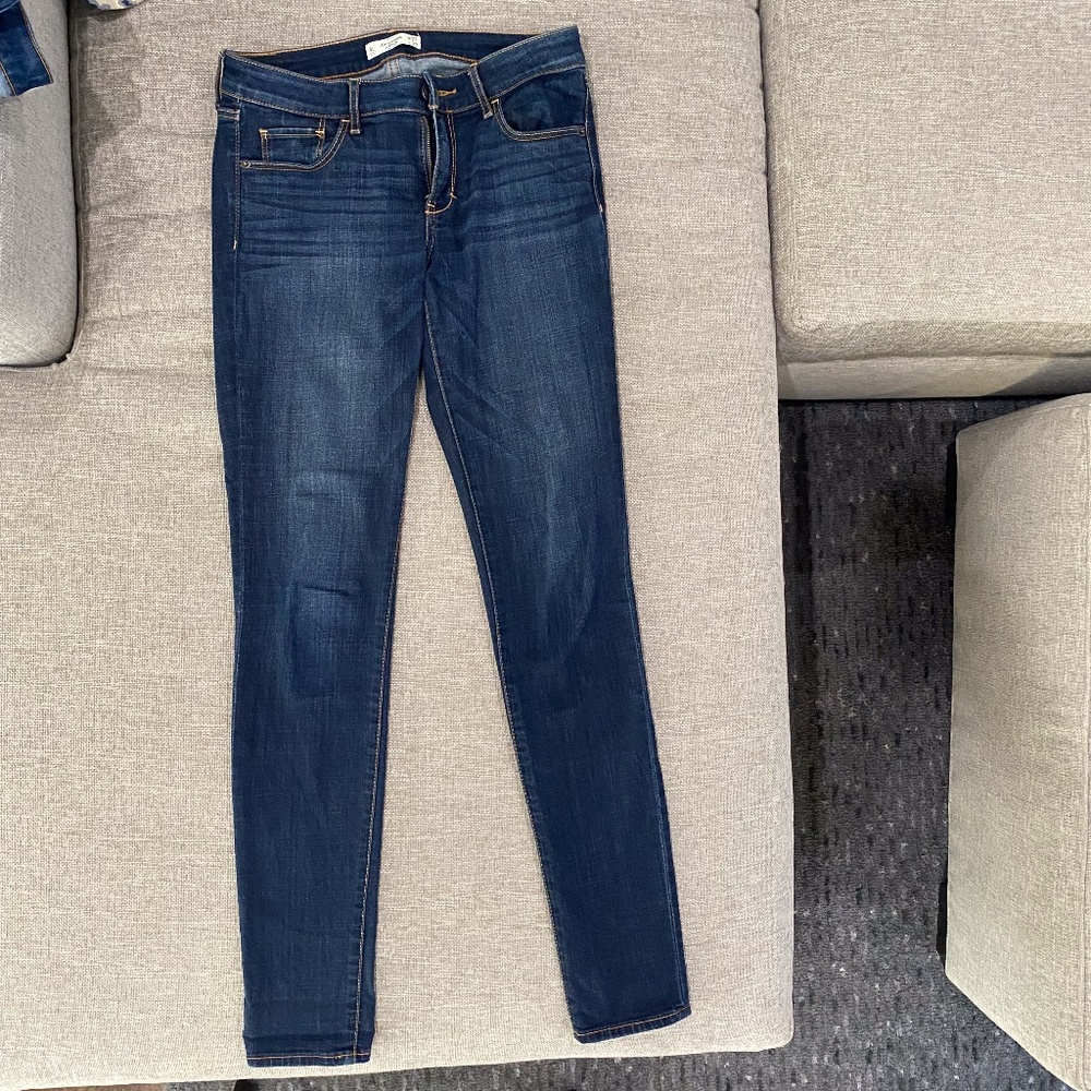 Abercrombie & Fitch 4 Long Dark wash skinny jeans